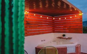 Escapada perfecta casa con albeca, jacuzzi y roof garden